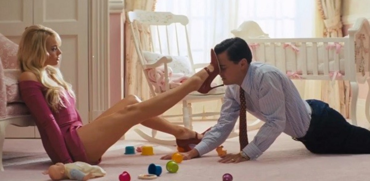 営業職は必見 ウルフ オブ ウォールストリートのあらすじと名シーンをネタバレ動画で全て紹介 ミツカル