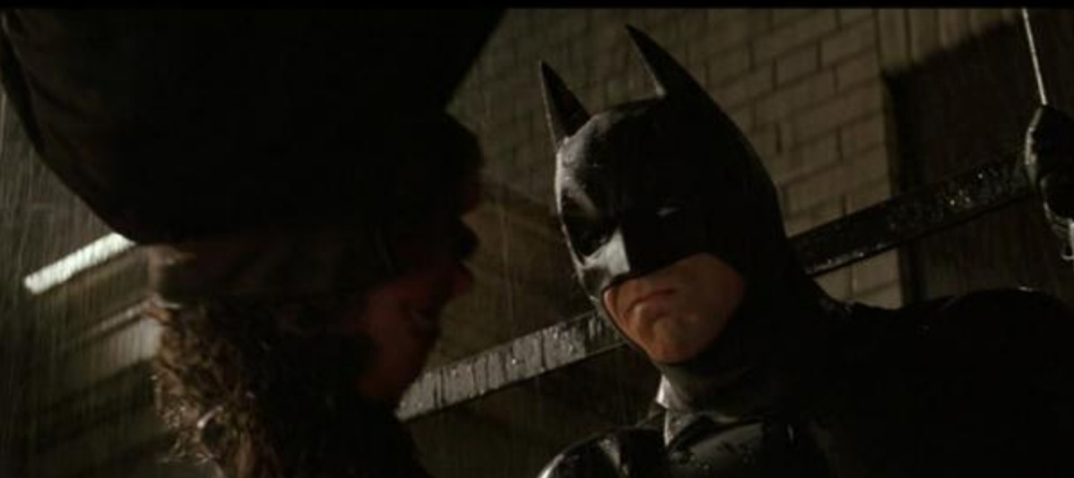 バットマン・ビギンズのストーリーと名シーンをネタバレ動画で紹介する記事